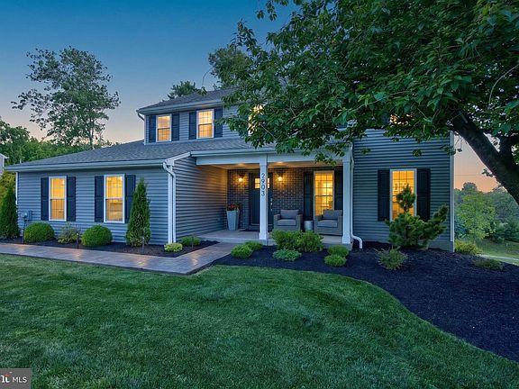 5th image of 2903 Tanglewood Ln
