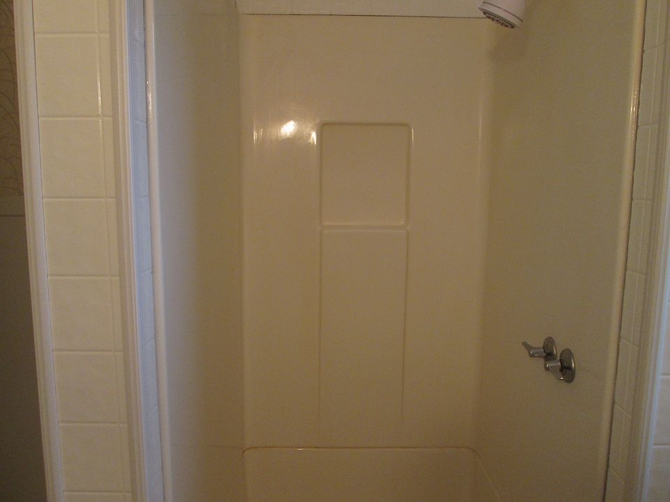 1st image of 339 Larke Ave