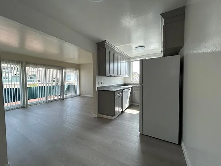 2024 Vine St #2A — Photo 9