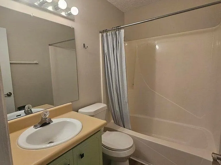 718 S Gay Ave #E — Photo 8