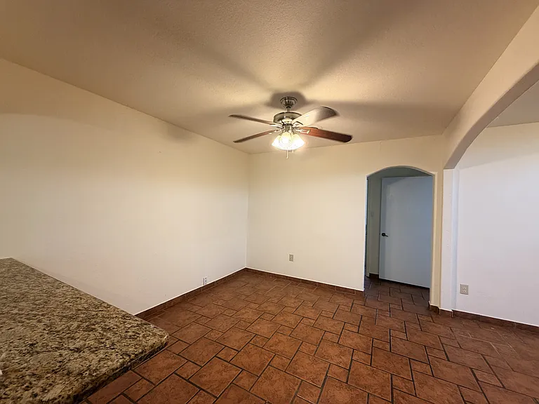 5030 Bonner Dr — Photo 7