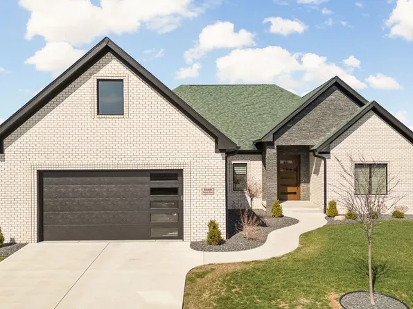 5680 Skylark Dr, Greenwood, IN 46143