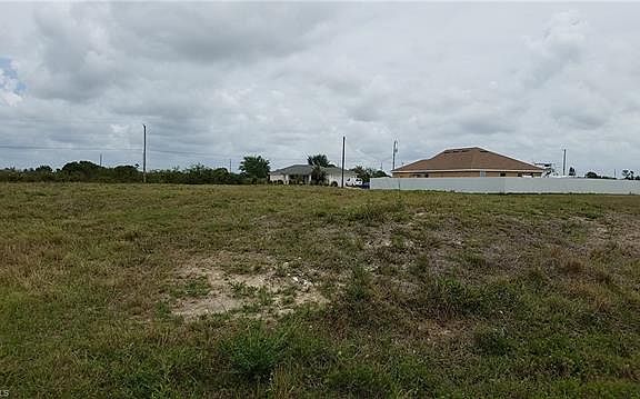 4th image of 217 NE 24th Ter