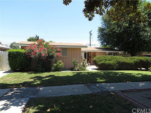 2nd image of 9558 Greening Ave