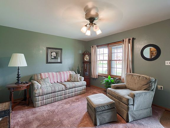 4th image of 342 Holmes Dr