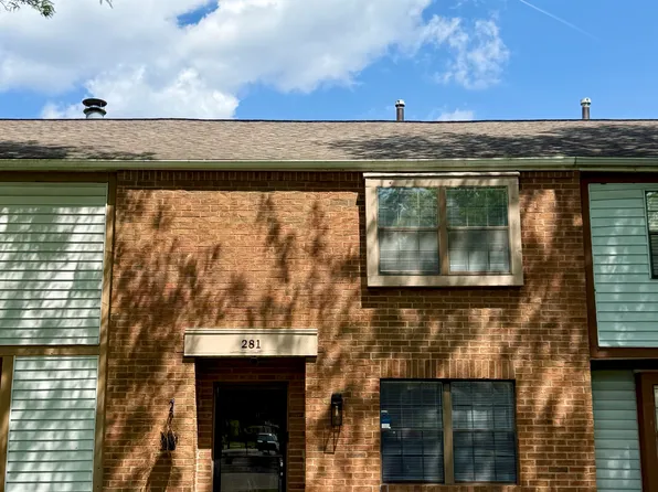 281 Cross Country Dr S, Westerville, OH 43081