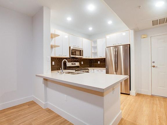 3rd image of 344 Hauser Blvd #1-125