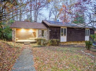 13 N Foxxborough Ln, Johnson City, TN 37604