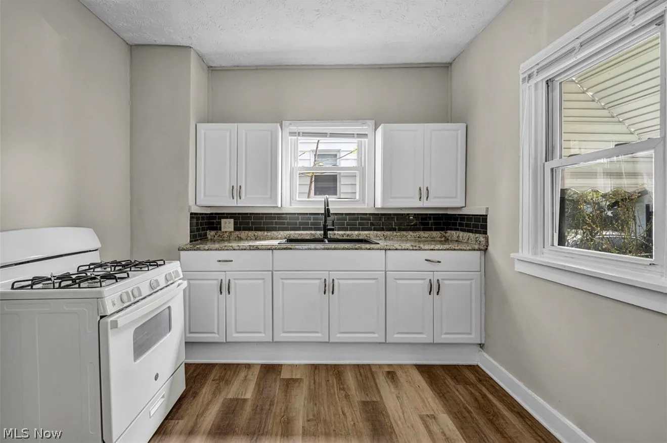 936 Selwyn Road - 1 — Photo 3