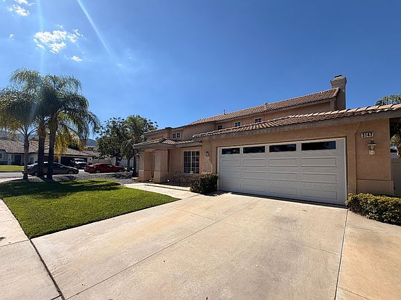 2nd image of 3142 Geranium Way