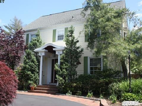 1st image of 611 N Village Ave