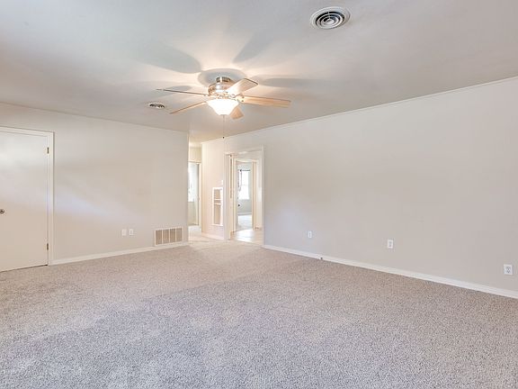 5th image of 1325 W Water St