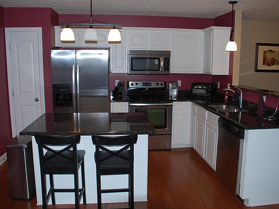 2nd image of 5630 Pittsford Dr #1005