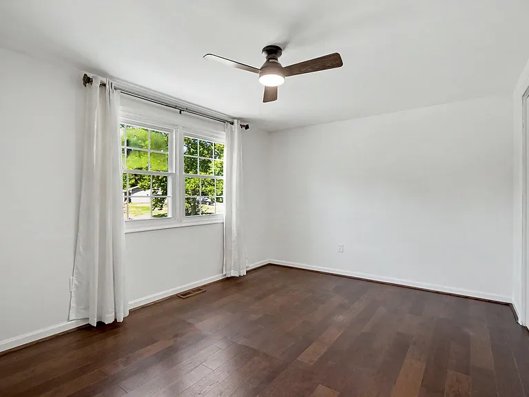 12636 Heming Ln — Photo 30