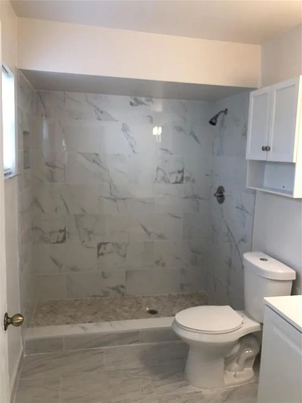 3 bed, 2.5 bath, 1608 sqft, $2,700 — Photo 3