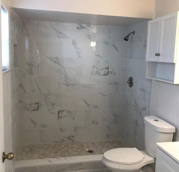 9910 W Heather Ln — Photo 3