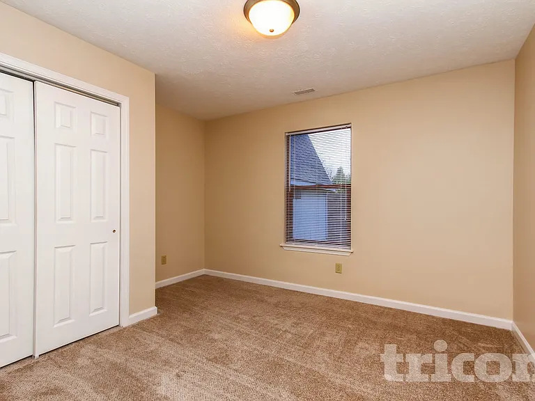 5706 Nodlehs Ct — Photo 9