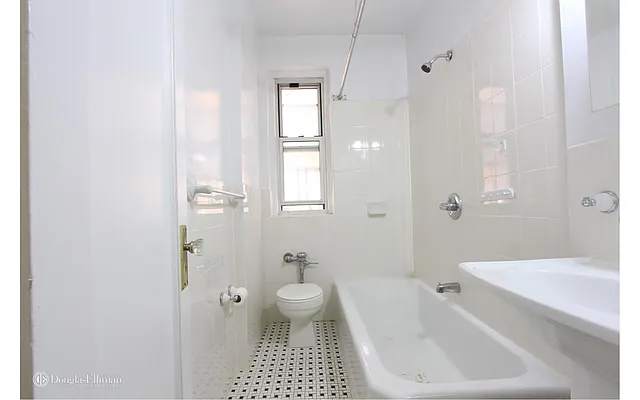 Rented by Douglas Elliman | media 13