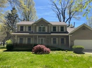 17735 Olive Ave, Lake Milton, OH 44429