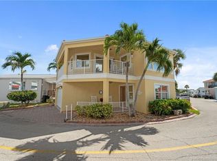 104 Nettles Blvd, Jensen Beach, FL 34957