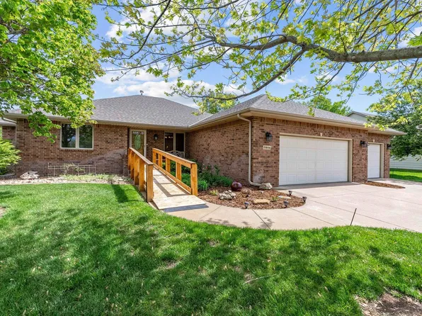 15806 E Woodcreek St, Wichita, KS 67230