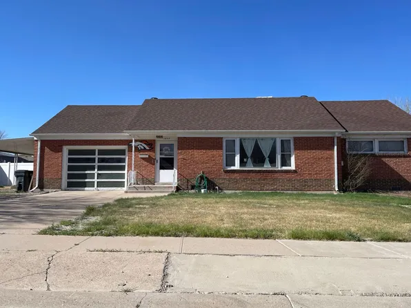 1637 Alexander Cir, Pueblo, CO 81001