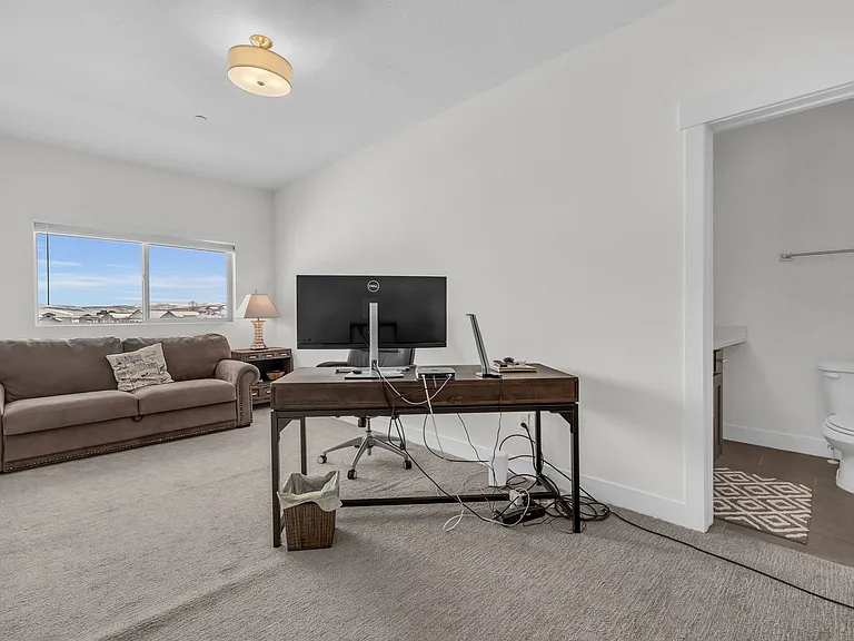 3041 Cedar Dr #2 — Photo 16
