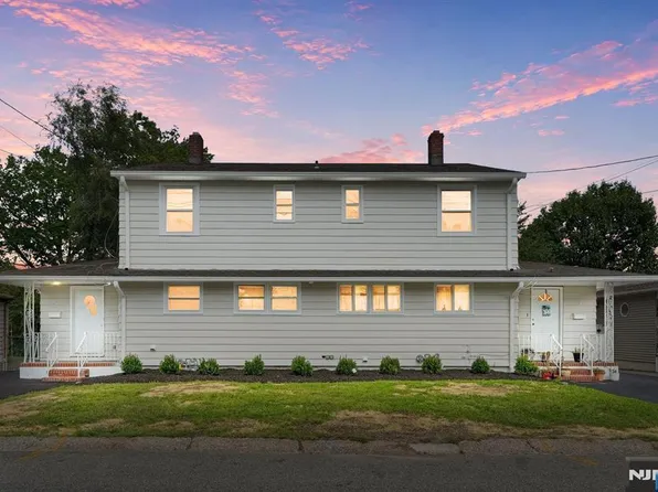 72-74 Fournier Crescent, Elmwood Park, NJ 07407