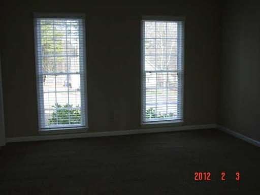 5th image of 464 Meadowfield Ct