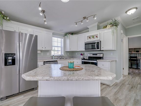 2nd image of 5321 White Sky Cir