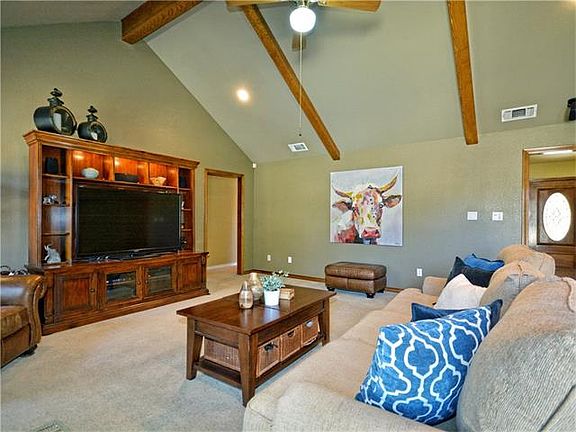 3rd image of 3001 Quail Run Dr