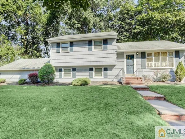 55 10th St, Piscataway, NJ 08854