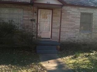 3013 S Locust St, Pine Bluff, AR 71603
