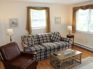 24 Azalea Rd, Narragansett, RI 02882