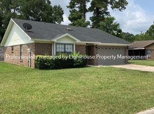 1428 Kingfisher Ln N, Jacksonville, FL 32218