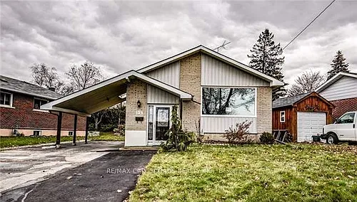 133 Labrador Dr Photo 1
