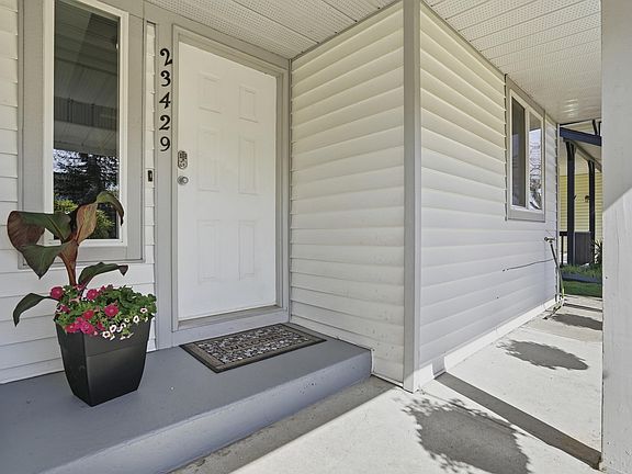 2nd image of 23429 Sandpiper Ave