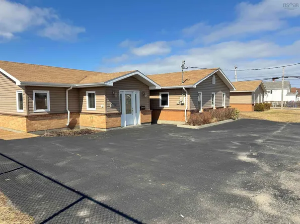 507 King St, Cape Breton, NS B1H 3Y8
