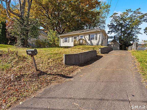 4th image of 253 Spring Street