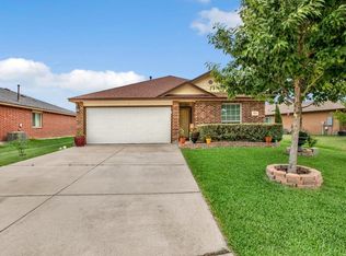 424 Summerside Ave, Lockhart, TX 78644