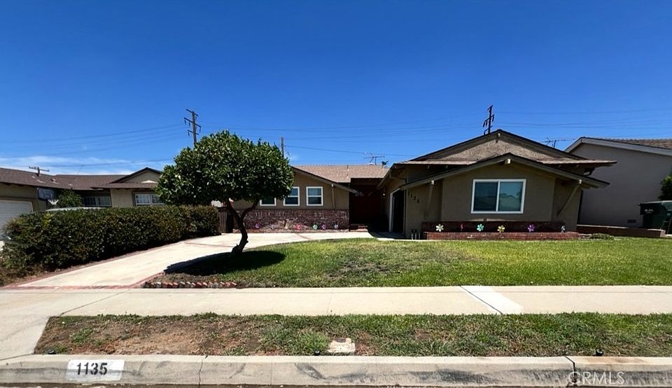 1st image of 1135 W Coolfield Dr