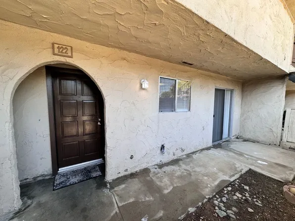 1250 E Shaw Ave, Fresno, CA