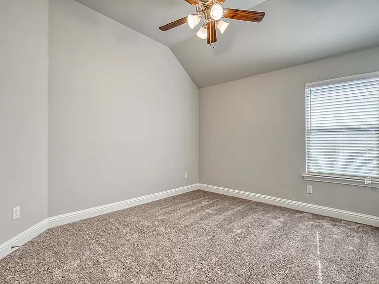 207 Gardenia Dr — Photo 33