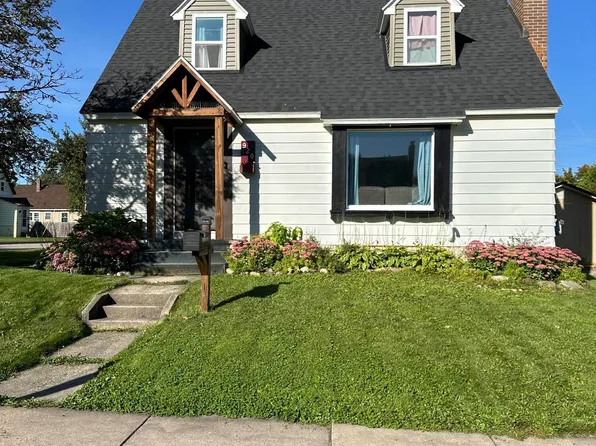 920 Superior St, Sault Sainte Marie, MI 49783