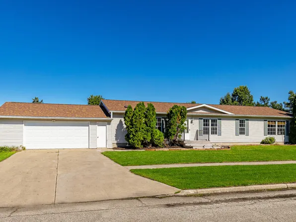 920 Greenview St, Kelley, IA 50134