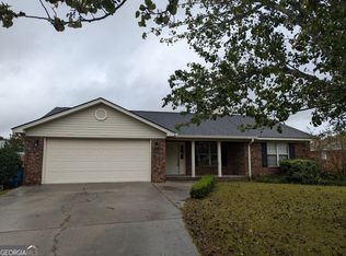 11 Lakeside Dr, Rincon, GA 31326