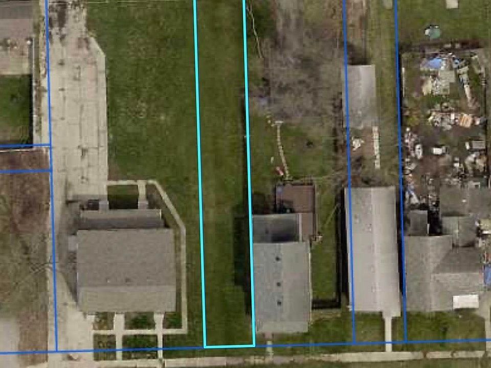 2nd image of 350 W 9th St