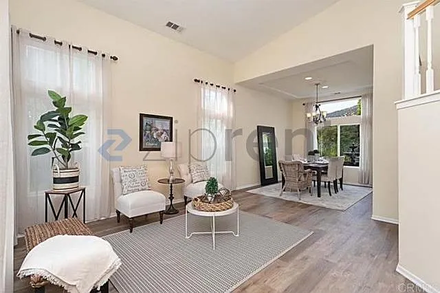 3 bed, 2265 sqft, $5,400 — Photo 3