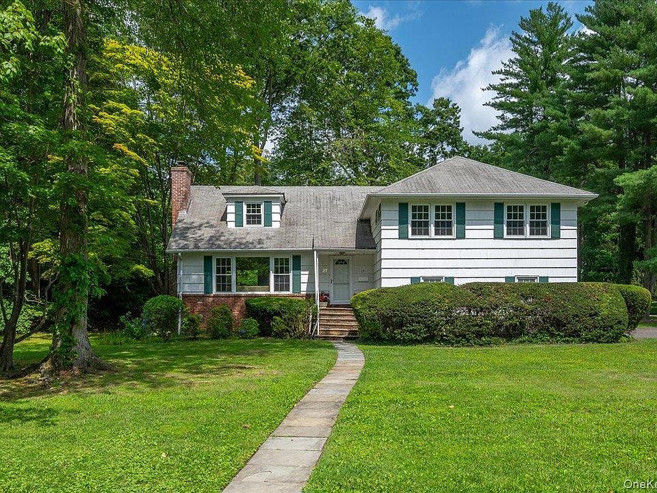 1st image of 27 Meadowlark Road