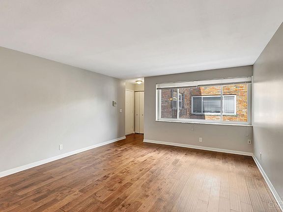 3rd image of 2270 Madison Rd APT 3C